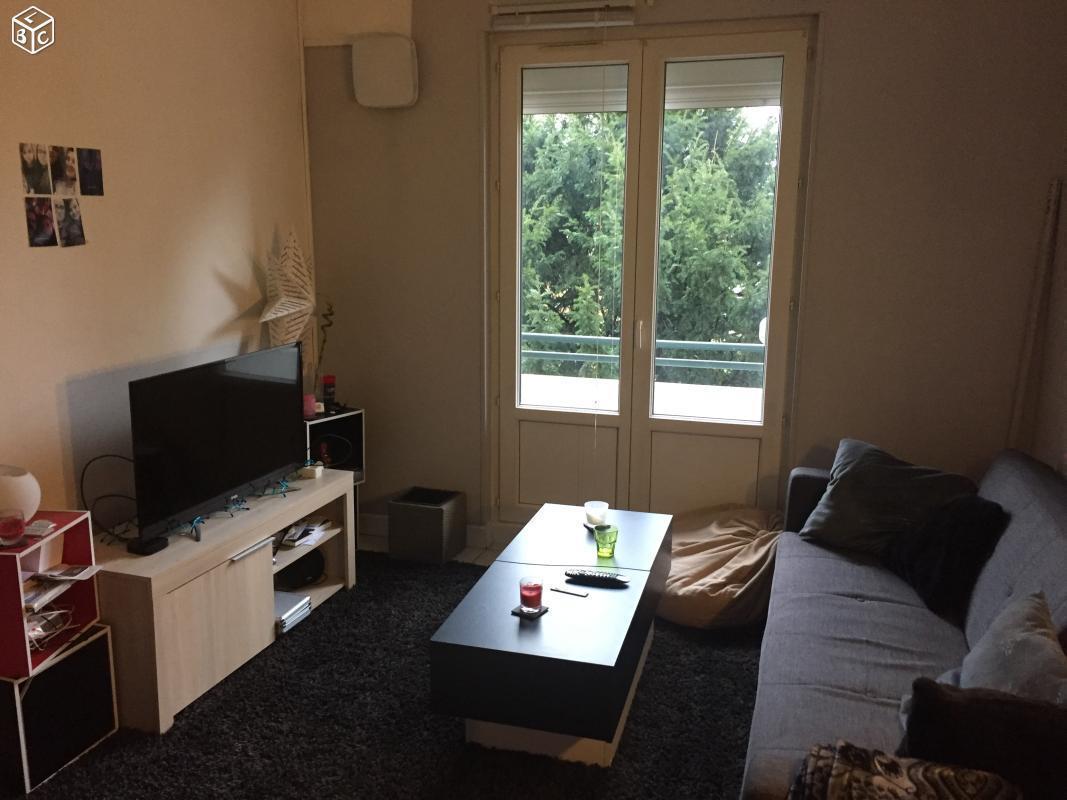 Appartement F2 loué-  - bords du