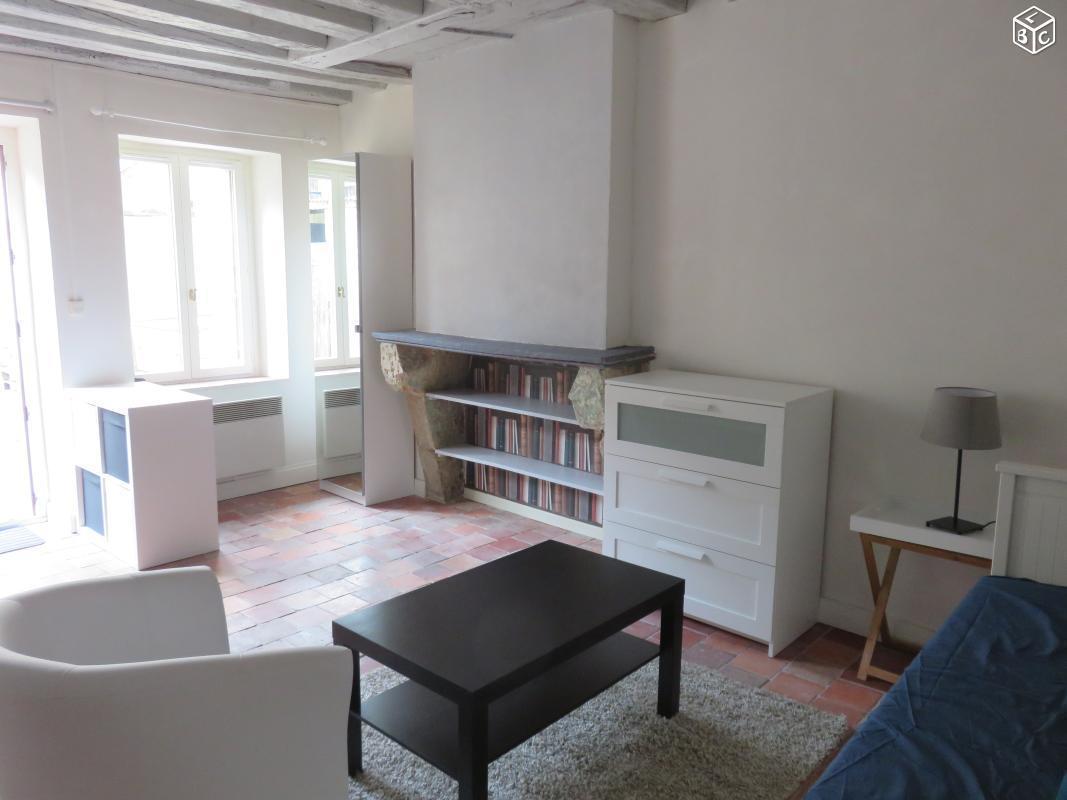 Studio meublé  26m²