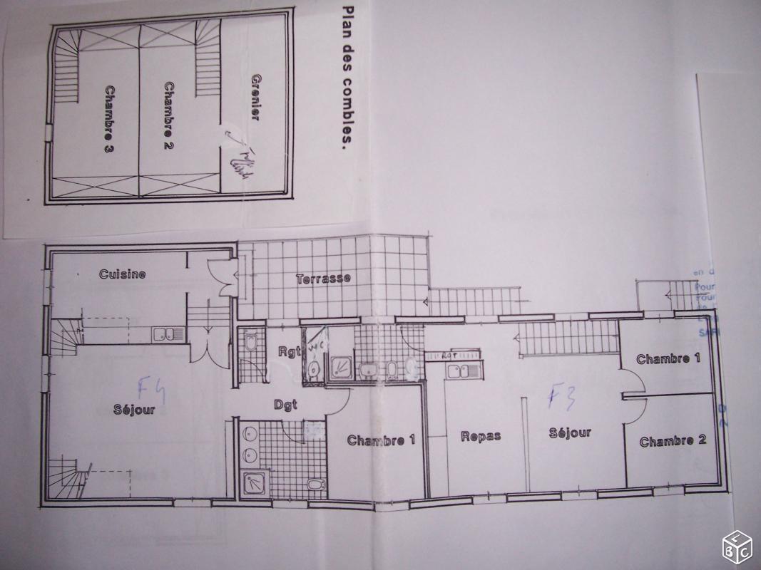 Maison 2logements grand depot 3garages et terrain