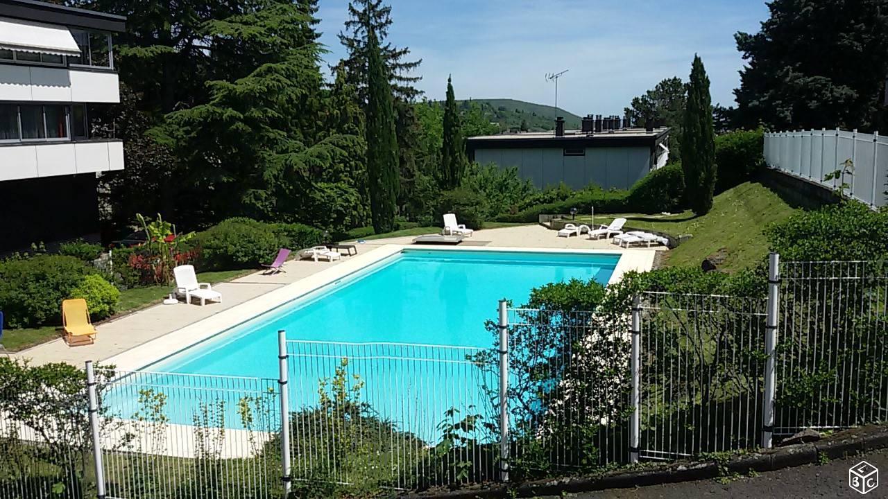 Appartement cosy au calme avec piscine extérieure