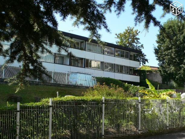 Appartement cosy au calme avec piscine extérieure