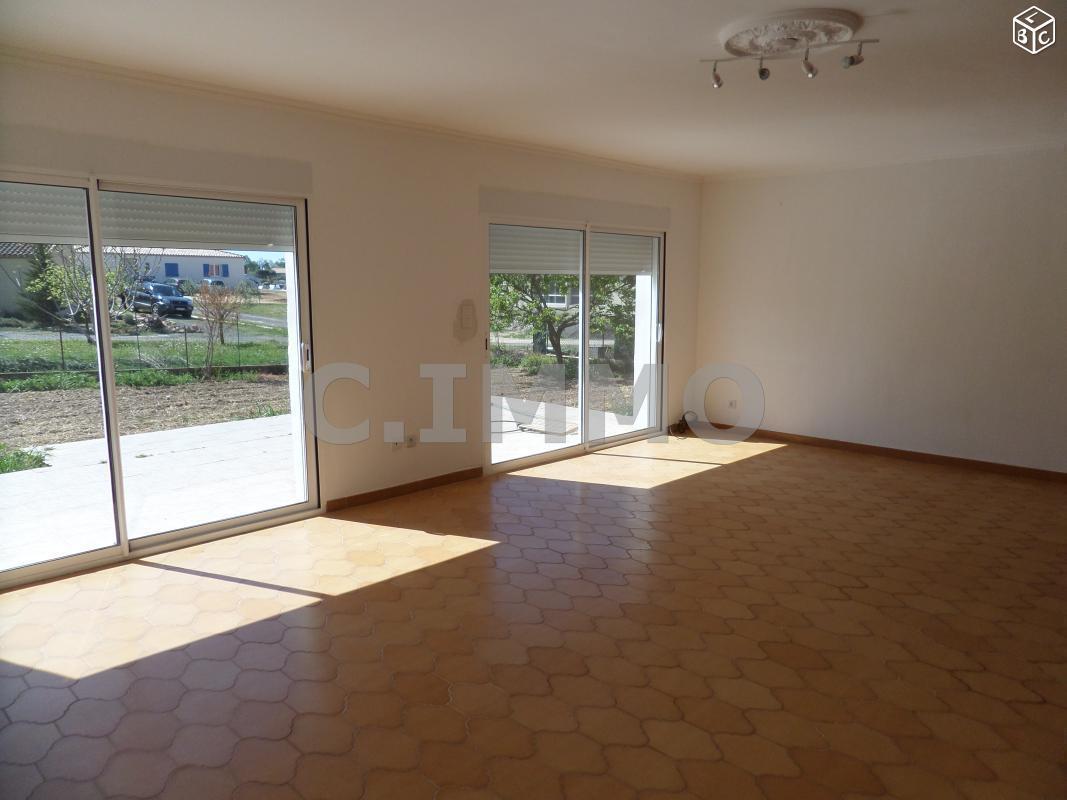 Villa T7 R+1 159m² avec garage sur 850m² terrain