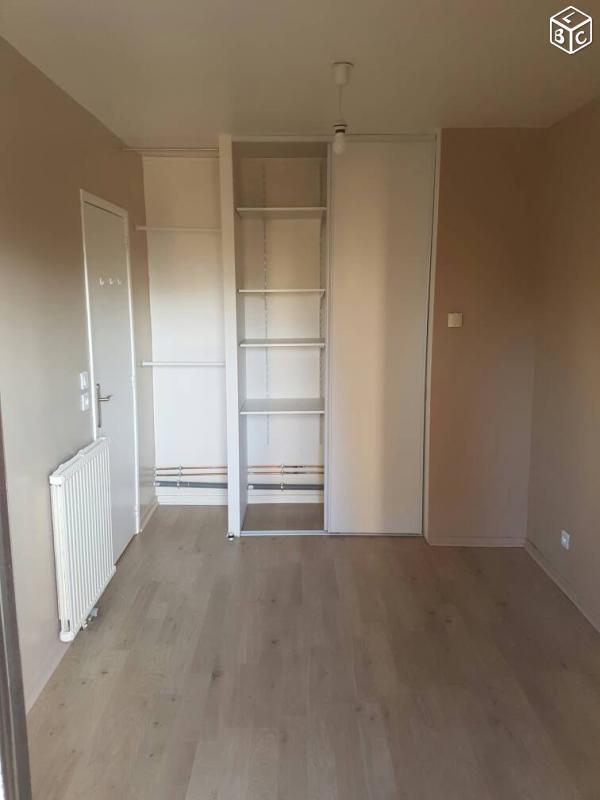 Appartement T2 rénové  disponible Urgent