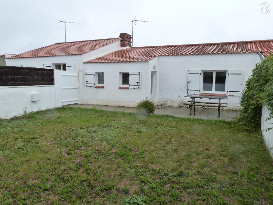 Maison plain pied deux chambres avec jardin