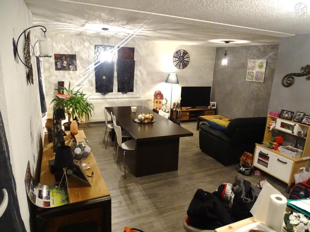 Loue appartement F4 avec garage, espace extérieur