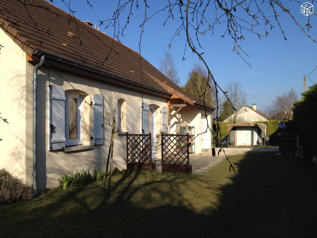 Maison T4 sur terrain clos arboré de 840m2