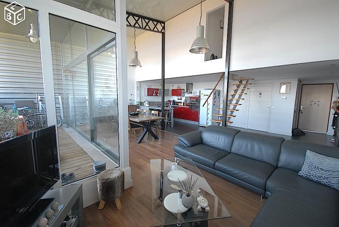 Duplex loft avec terrasse et parking,centre ville