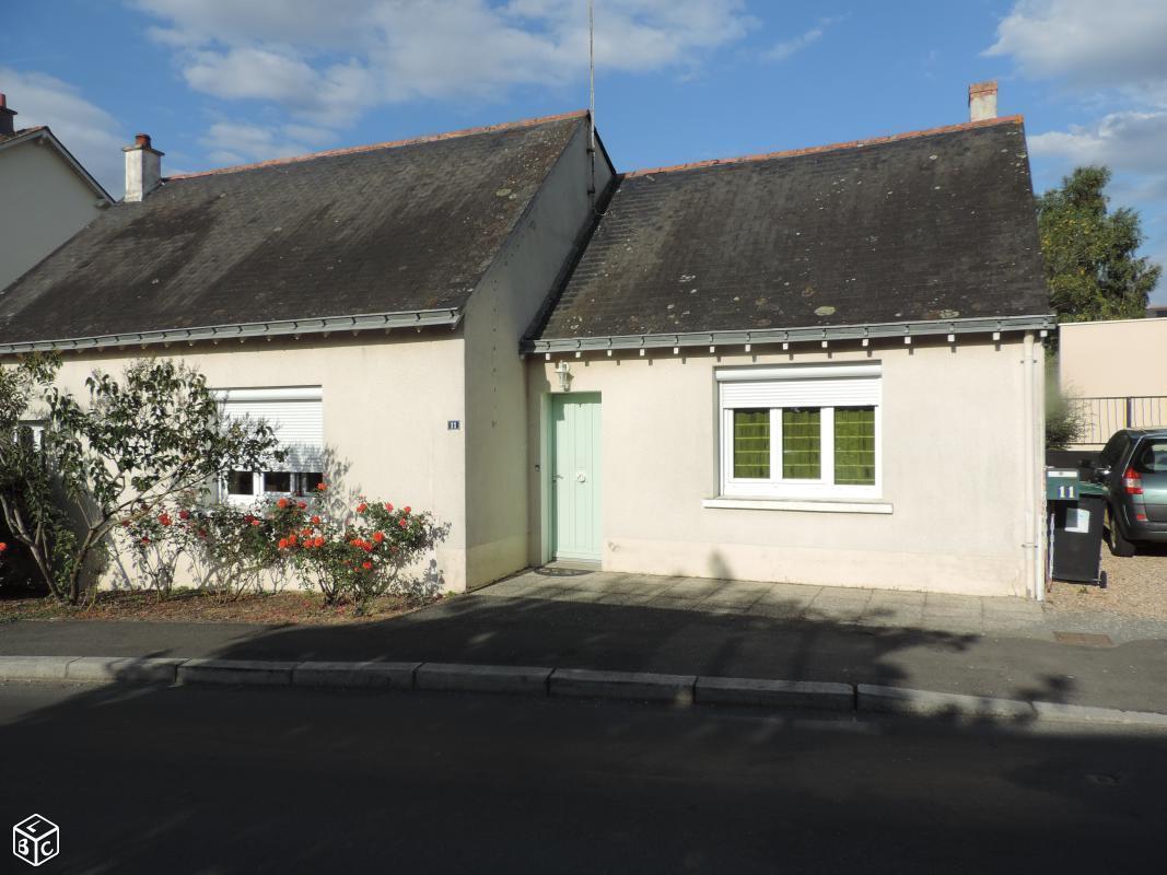 Maison 6 p.+Jardin - 215 M² St Lambert la Potherie