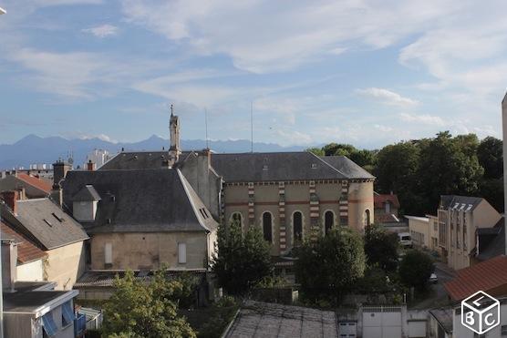 Appartement T2 totalement rénové. Meublé