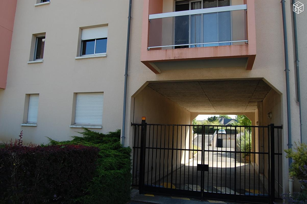 T3 70m2 a  nord - limite st cyr