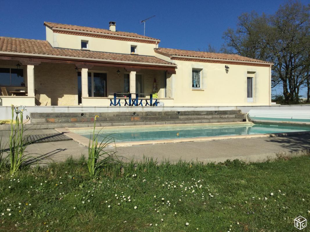 Maison 160 m2, piscine,garage,terrain 6500 m2