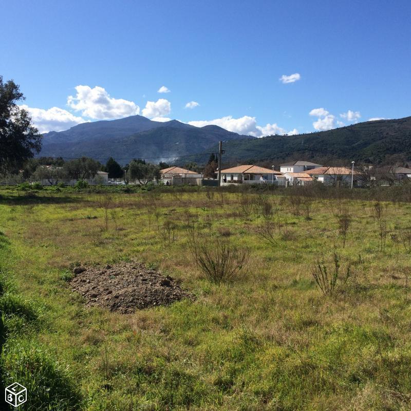 Terrain constructible 1900 m2