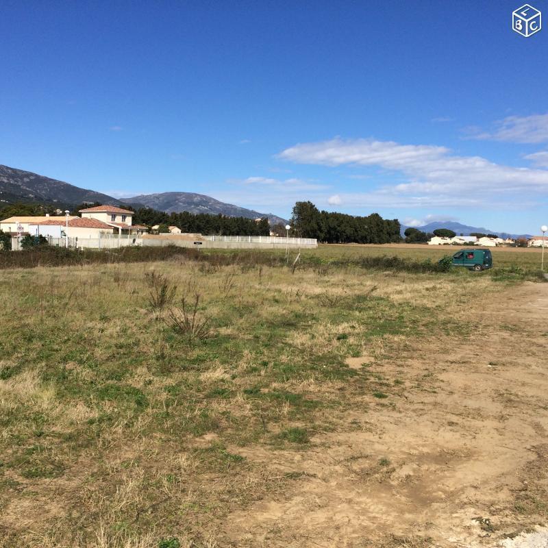 Terrain constructible 1900 m2