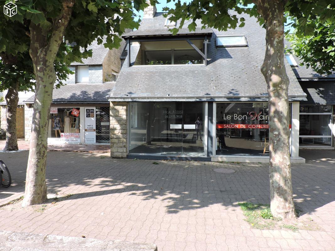 Local commercial  plage