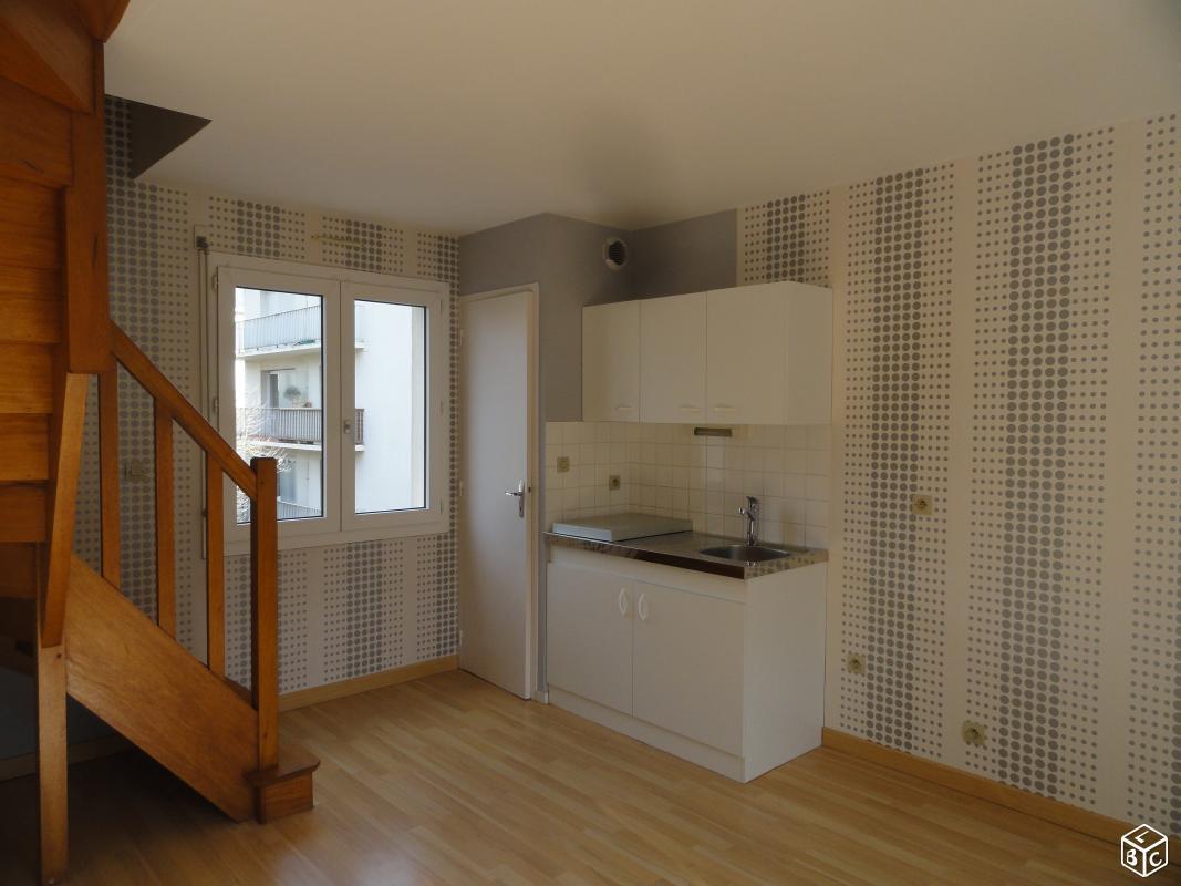 APPARTEMENT TYPE 2 AVEC GARAGE fermé