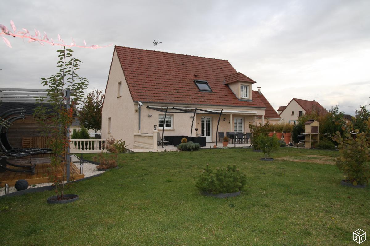 Belle maison recente t7/8 avec sous sol et jardin