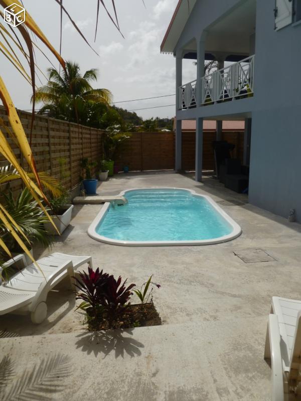 Terreville : Maison rénovée avec piscine