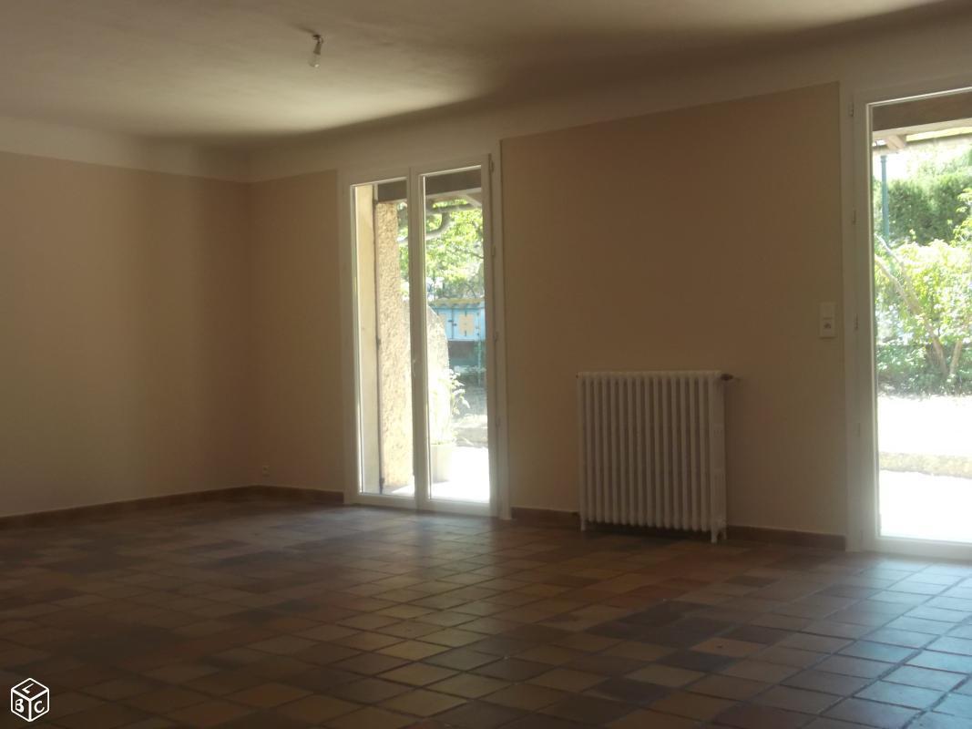 Villa à 15 min Pertuis, 30 min Aix, 20 min Rognes