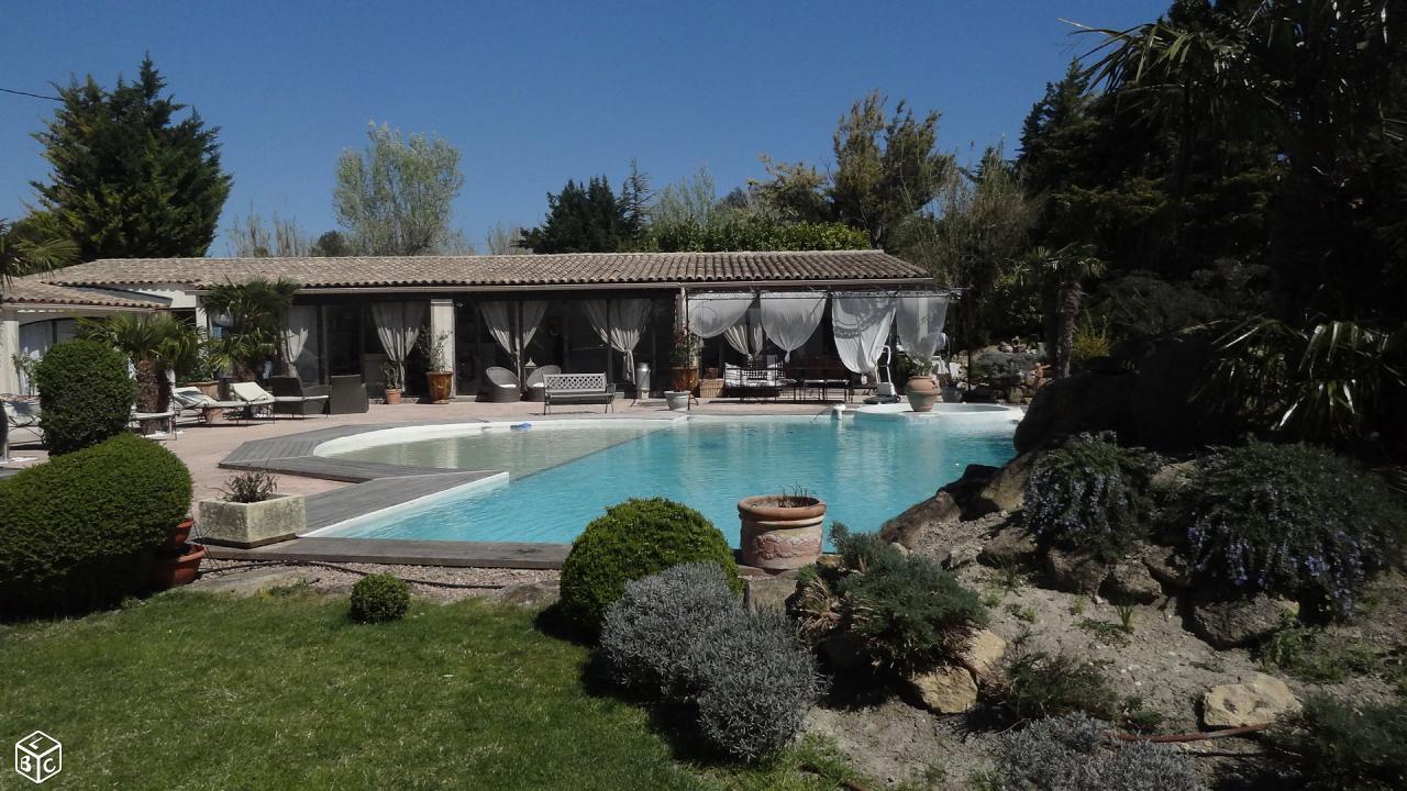 Mas 400 m² piscine chauffée Jacuzzi pool house