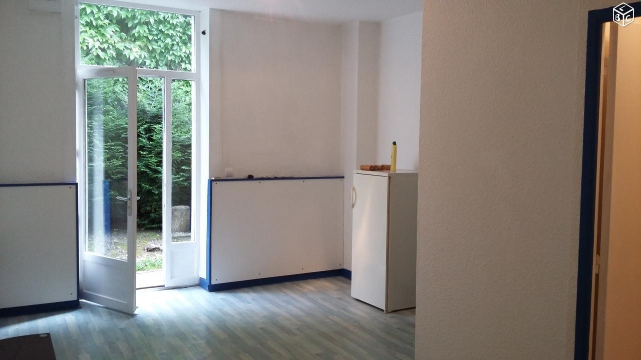 Studio 23 m2 environ place delille