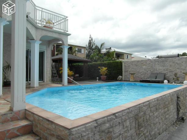 Villa 4 pièces 136 m²