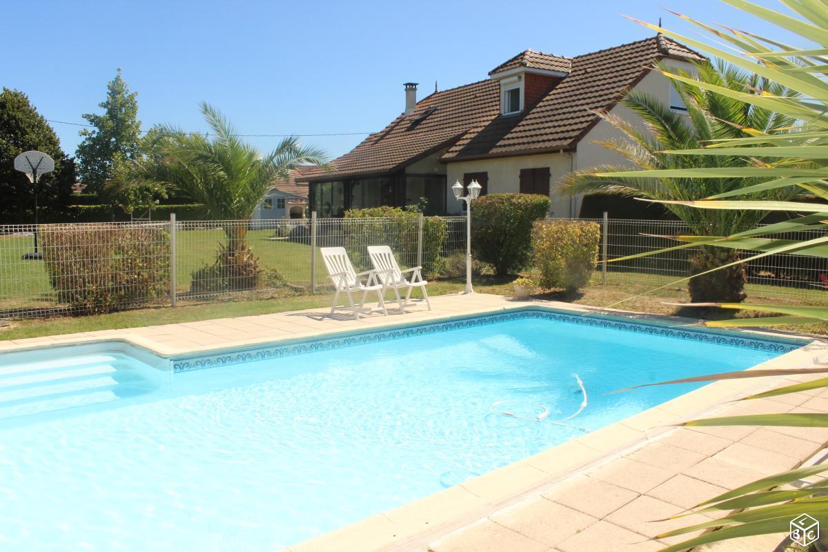 Superbe villa béarnaise avec sa piscine