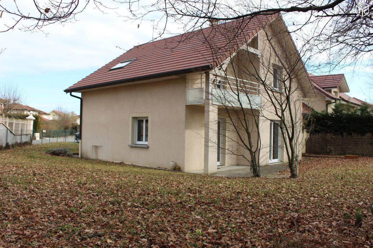 Villa 6 pièces 125 m2