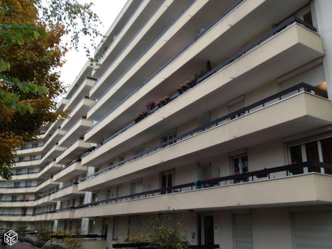 Location Appartement T3 (66m²) avec balcon