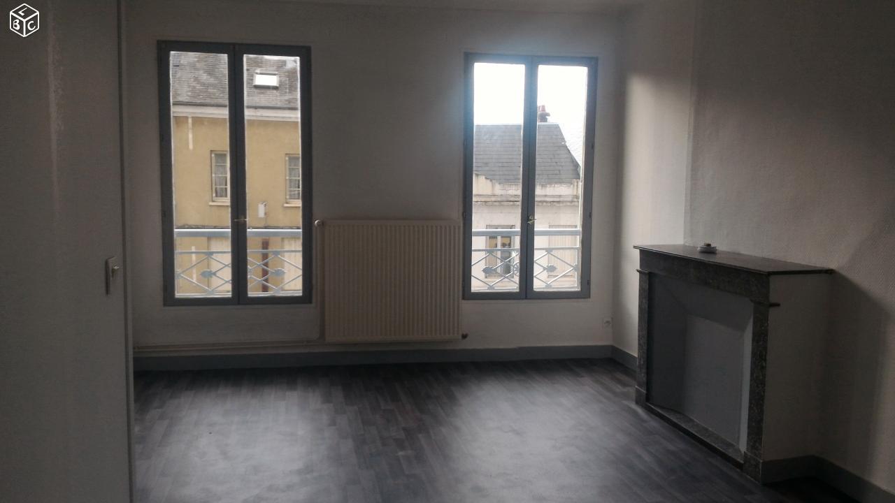 Apt T2 de 49 m² au 2ème étage dans centre ville