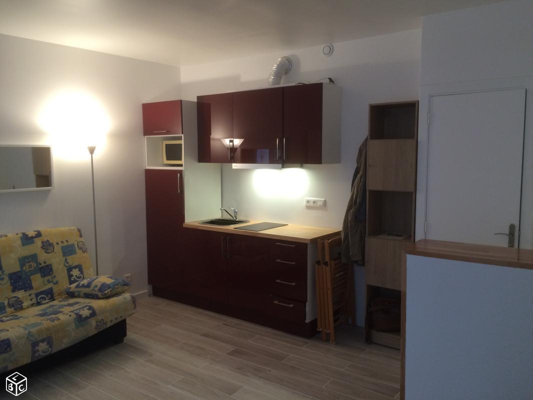 Studio à loyer - 21m2 - rue de Charenton 75012