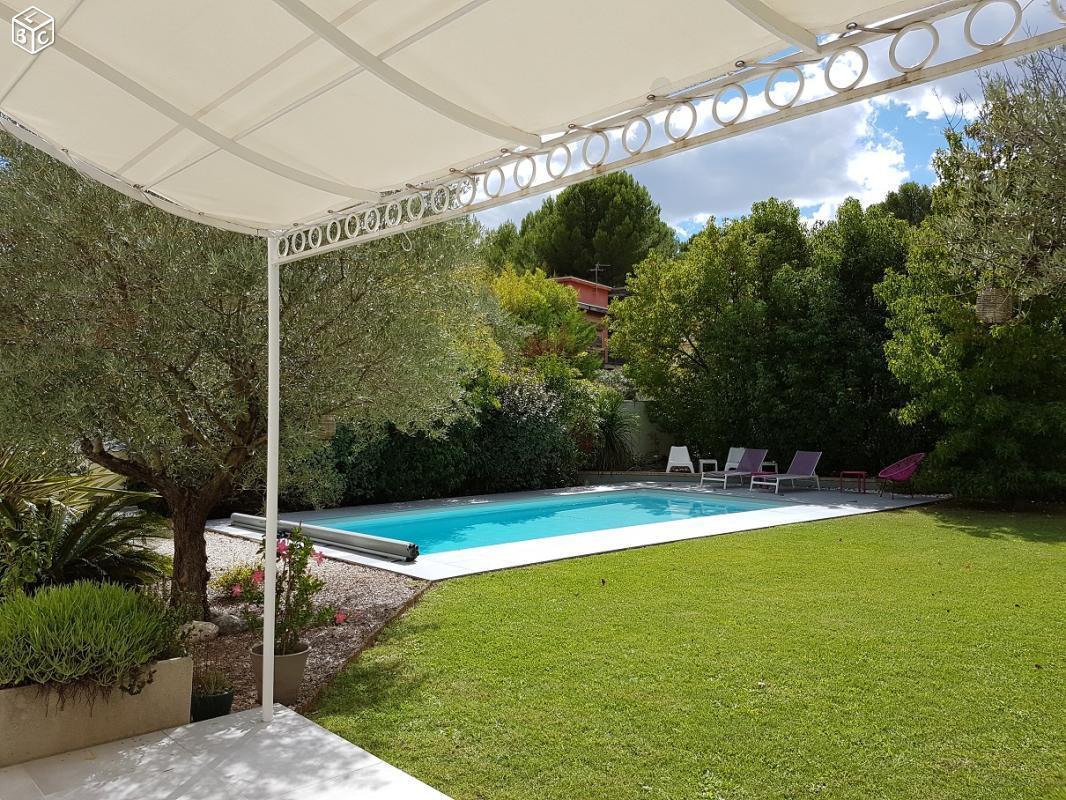 Villa 5 pièces 133 m² sur 800 m² à St Geniès