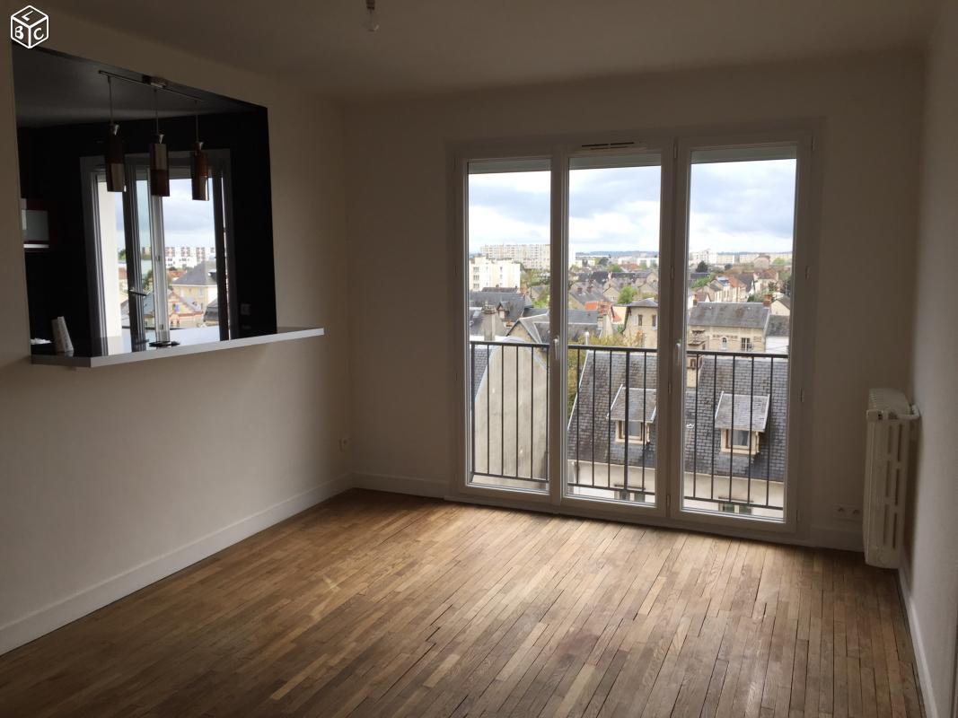 Appartement F2 , 43 m2 ,  sud