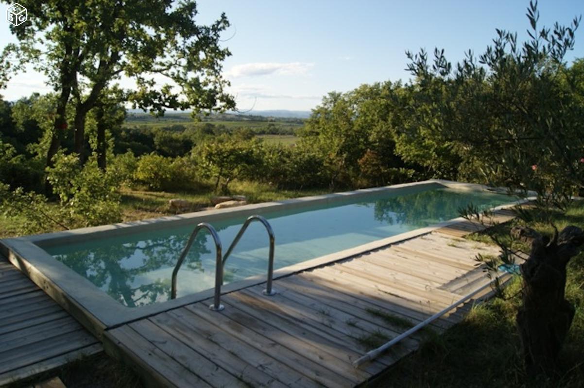 Loue petite maison indépendante avec piscine