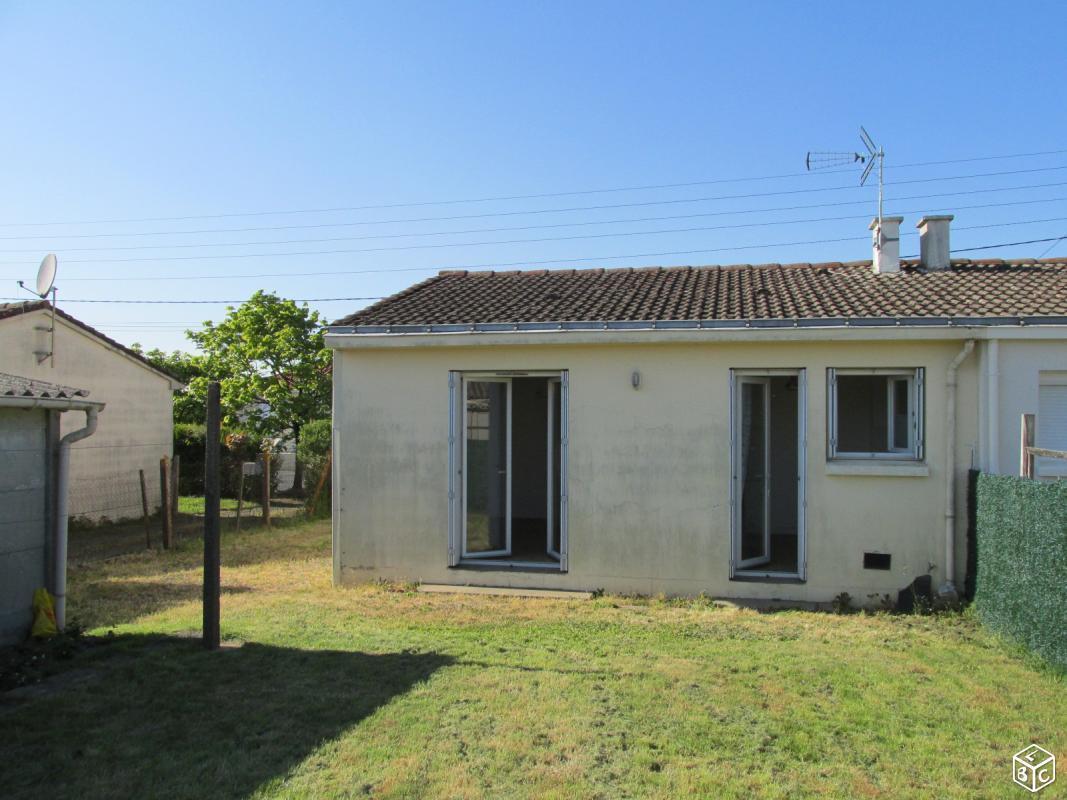 MAISON T2 45m² dans impasse avec garage et jardin