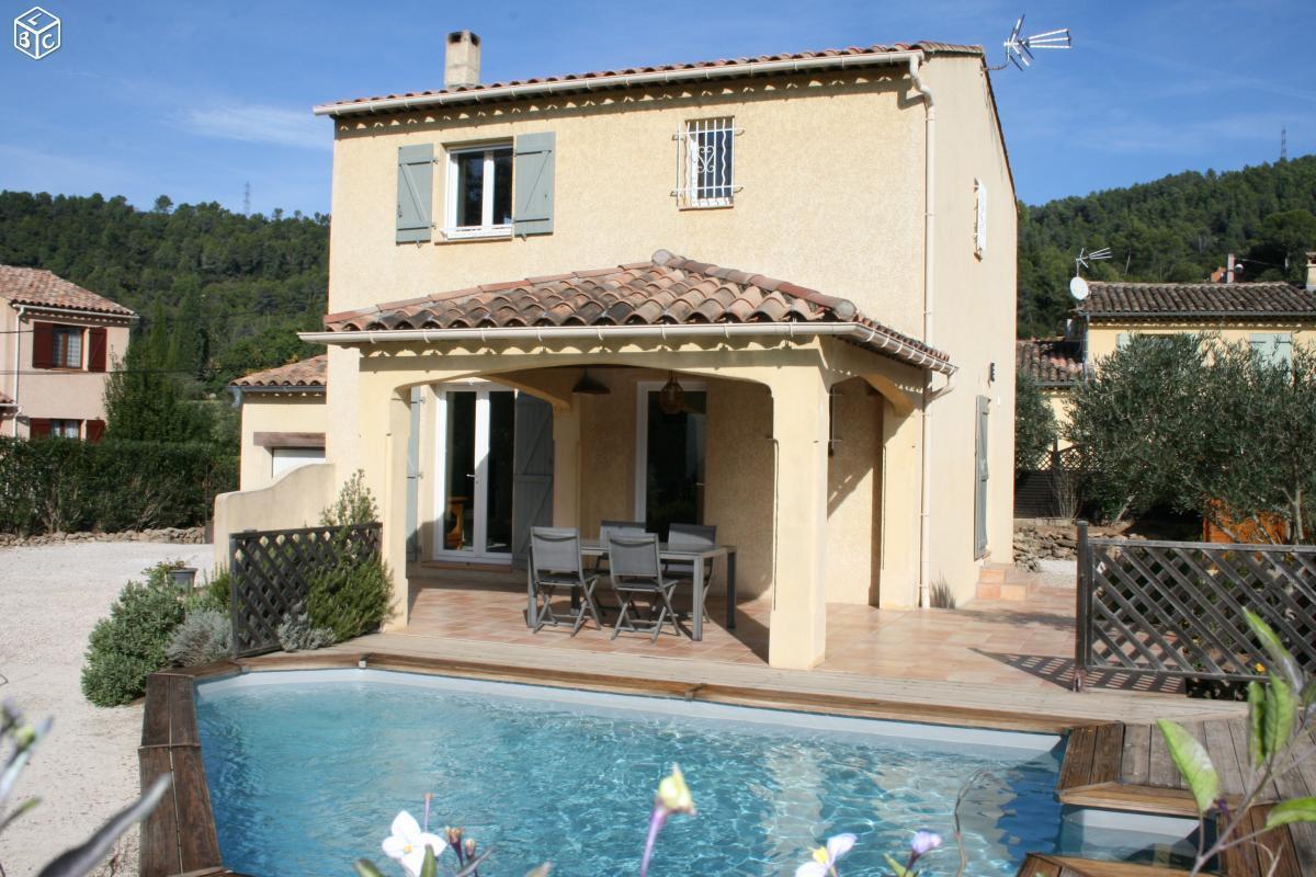 Villa 4 Pièces 100 m2 La Motte en Provence
