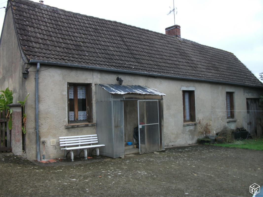 Maison d'habitation proche Château-Du-Loir