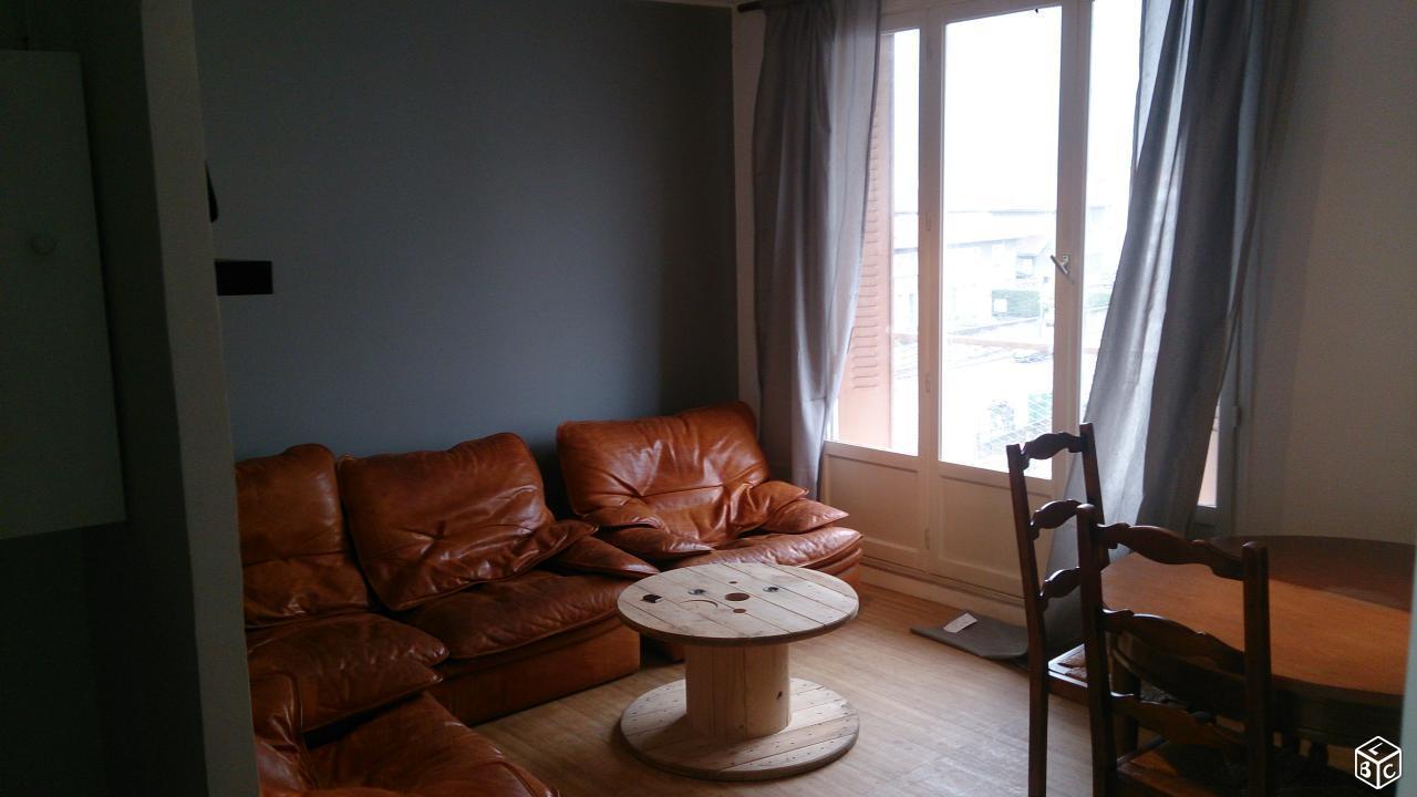 Chambre meublée dans appartement 65m2 colocation