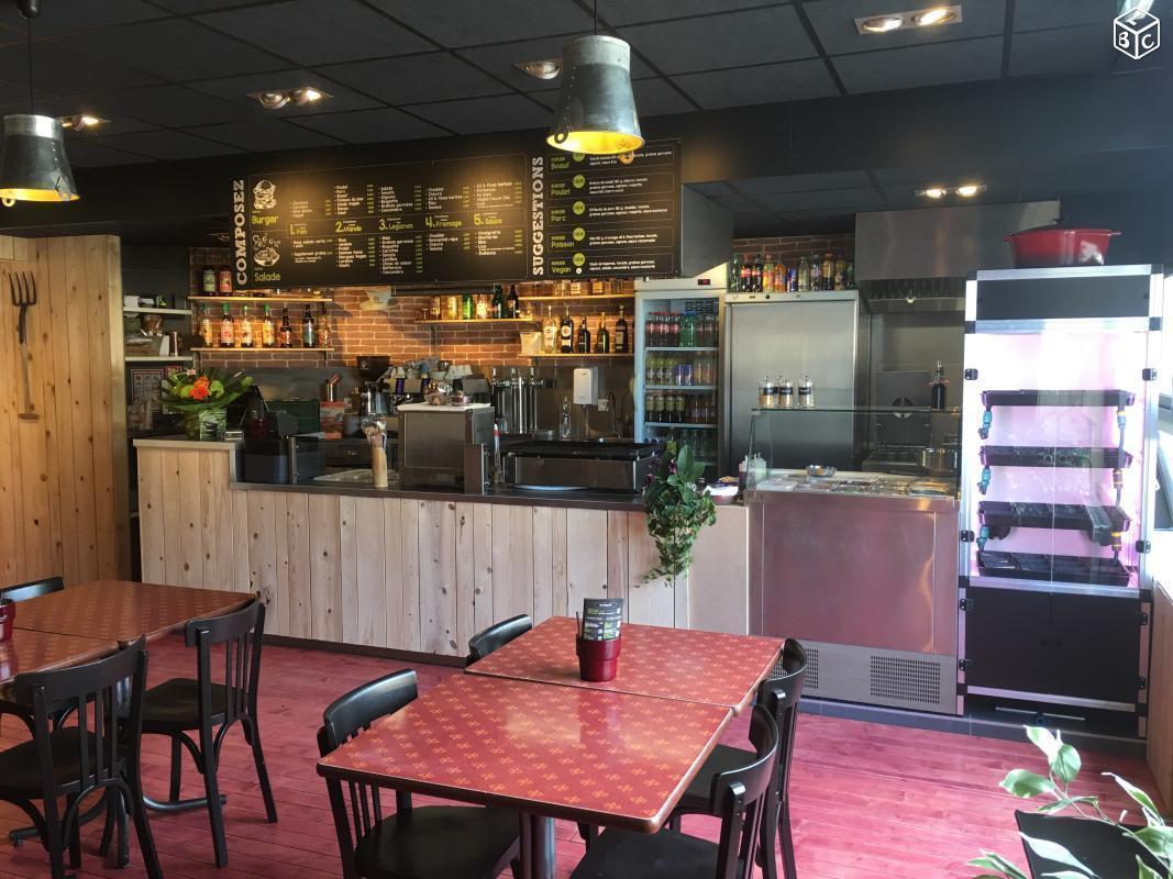 restaurant burger salade bar refait à neuf