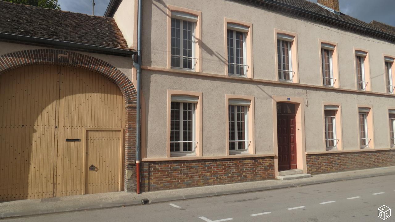 Maison à Marigny le châtel