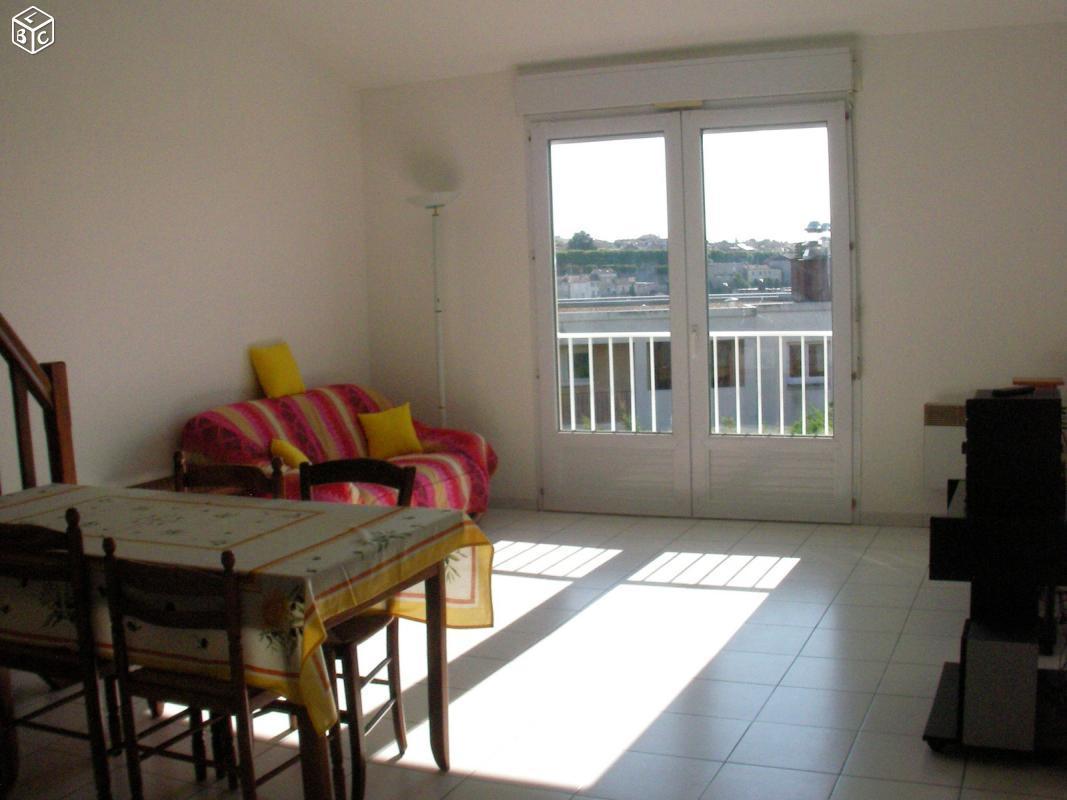 APPARTEMENT Meublé T1 Bis de 42 m² - ANGOULEME