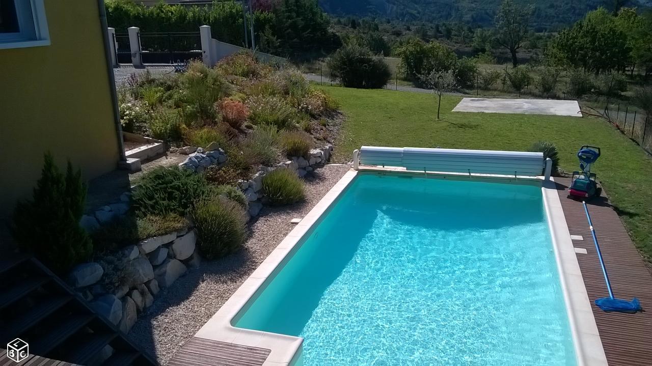 Maison 5 pièces avec piscine, proche Sisteron