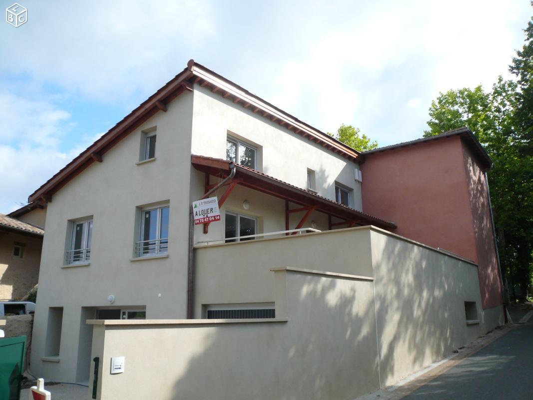 Appartement T4 récent  Duplex - 15 km de Lyon
