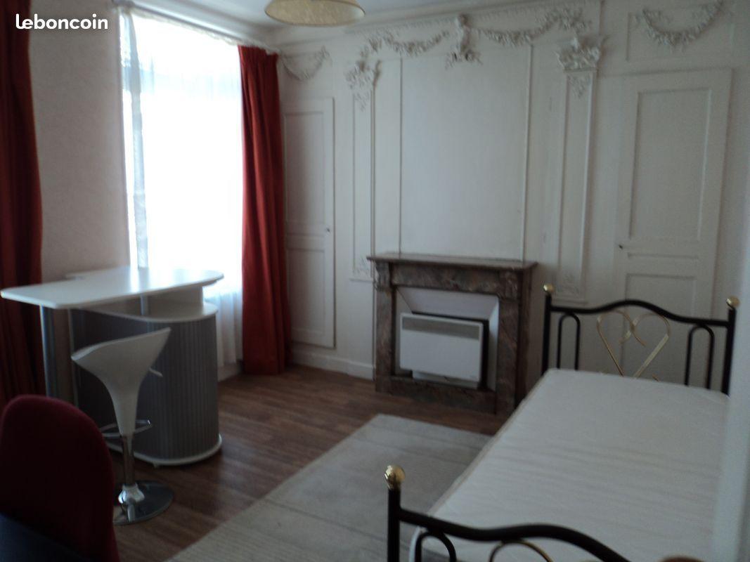 Logement étudiant studio meublé chambre meublée