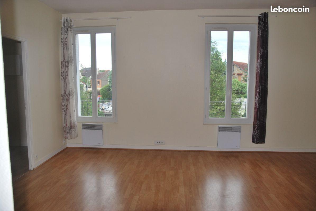 Appartement F3 1er étage 54m2 quartier calme