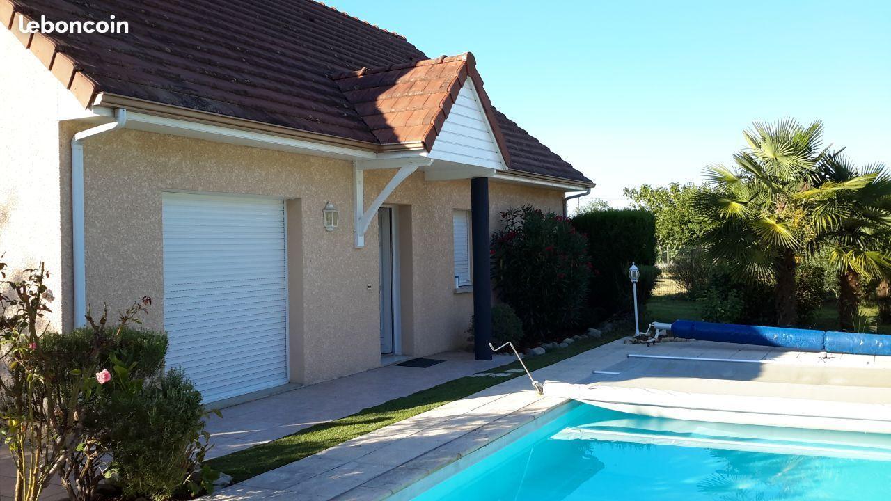 A Louer villa  4 km Pau piscine