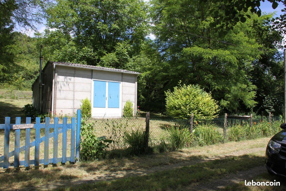 Terrain avec maison pour loisir en bordure du Loir