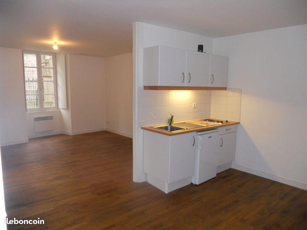 Loue appartement 35 m2  cathedrale