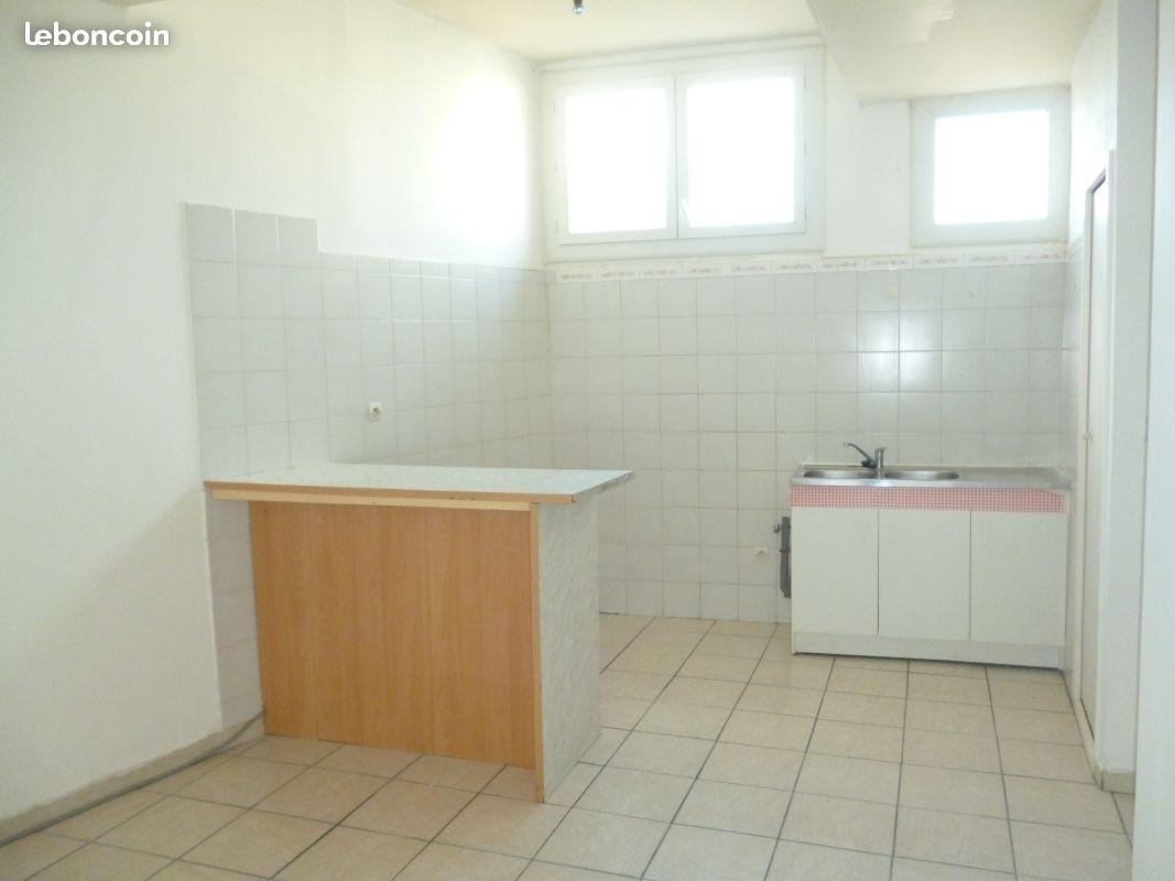 APPARTEMENT F2 de 35 m2 AU 1°ETAGE