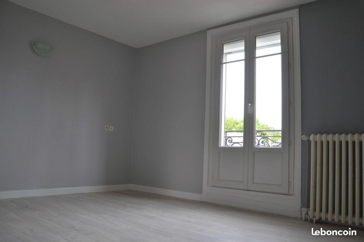 Studio 20m2 Hyper Centre Rue de Chativesle