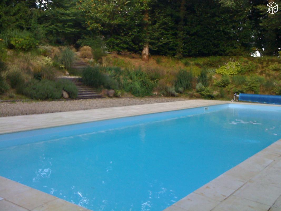Jinvesty propriété de 4 hectares avec piscine